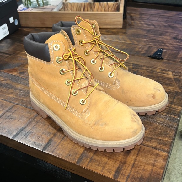 Waterproof Timberland boots - Picture 1 of 4